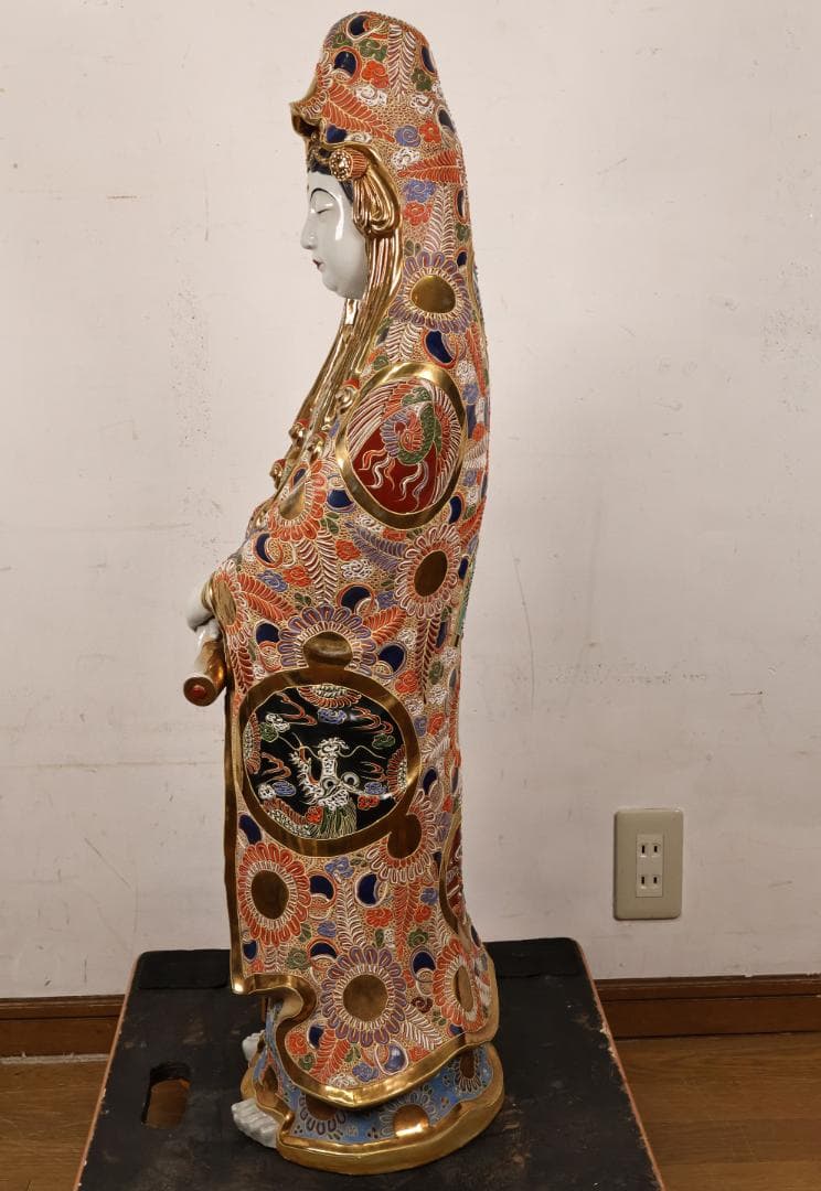 R様専用 九谷焼 八幡窯 特大 色絵金彩観音菩薩像 置物 高90㎝