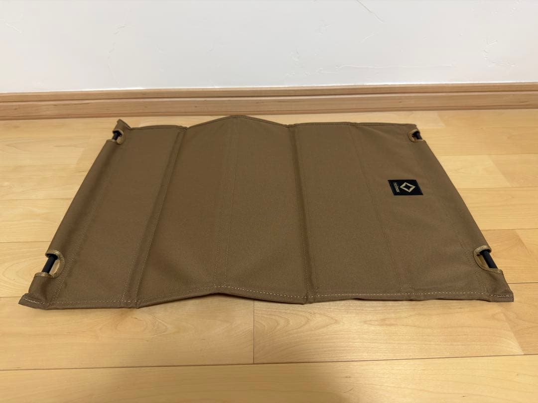 美品】Helinox タクティカルテーブルM コヨーテ（エッジパッド付き）