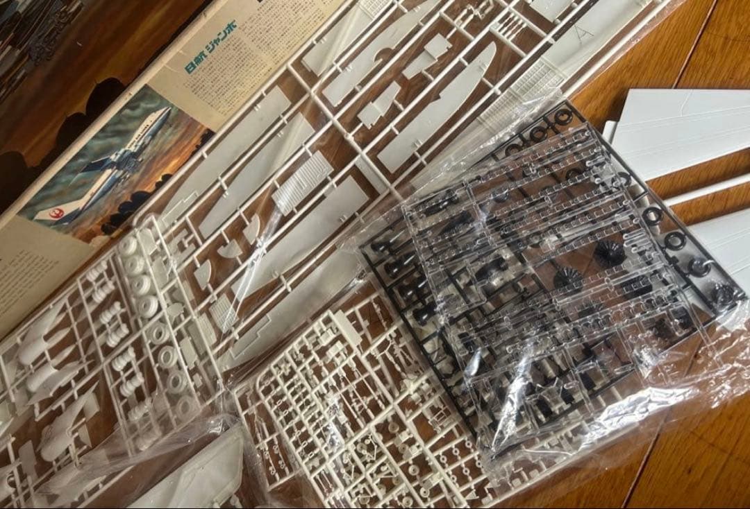 JAL Boeing 747 1/100 スケールモデル