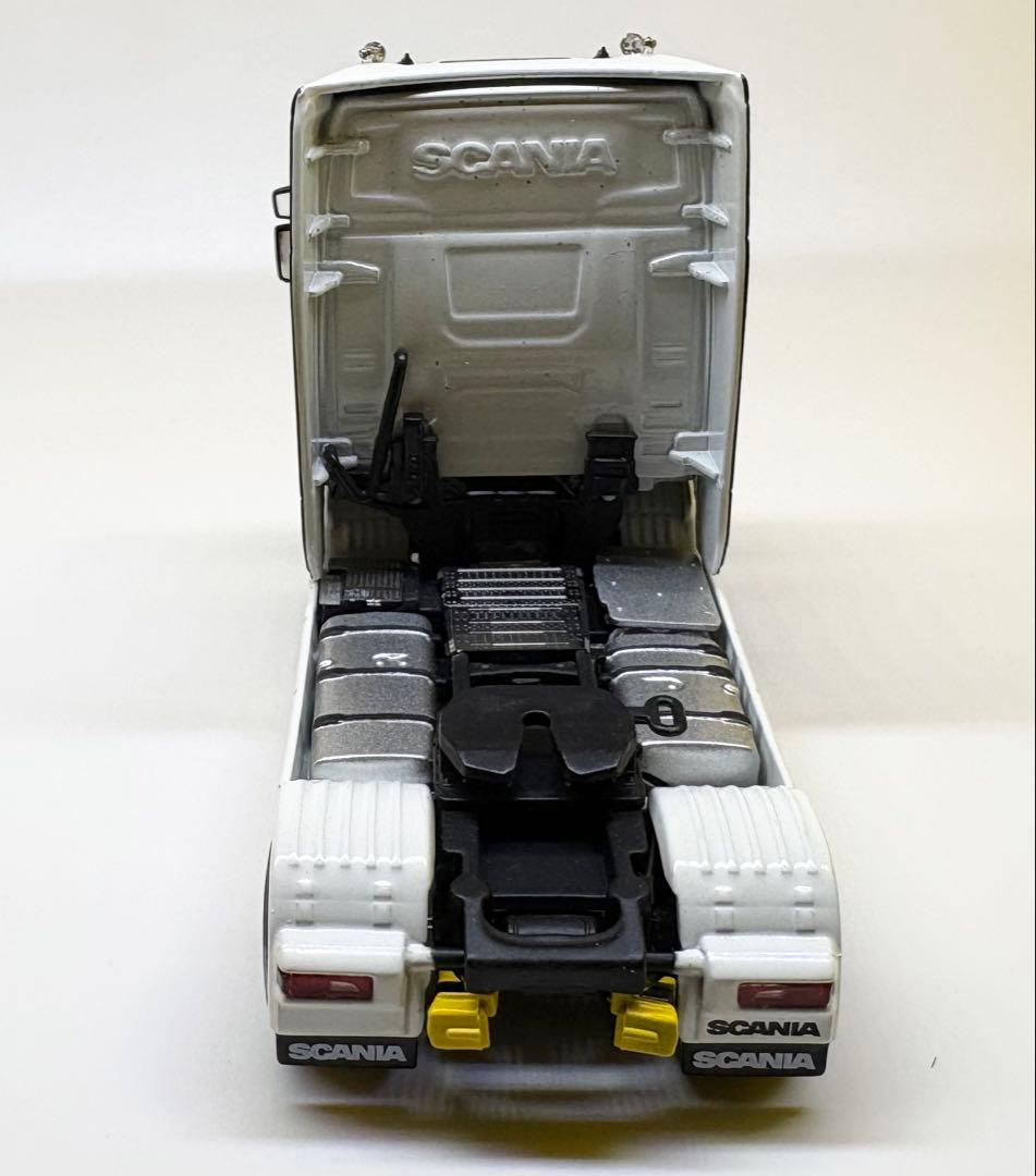 KENGFAI 1/64 スカニア S730 車両運搬トランスポーター 白　希少