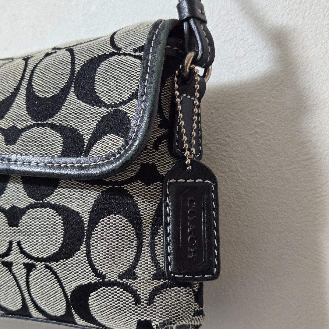 COACHアクセサリーポーチ シグネチャー柄キャンバス 　コーチワンショルダー
