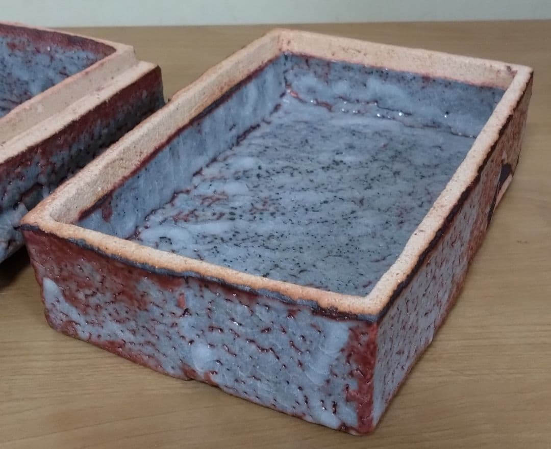 若尾利貞作　鼠志野陶筥　鼠志野陶箱　志野焼　岐阜県重要無形文化財技術保持者