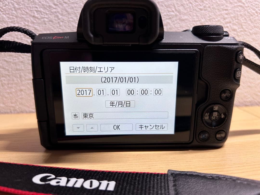 Canon EOS kiss Mミラーレスカメラ 本体と付属品の通販｜elegannews.com