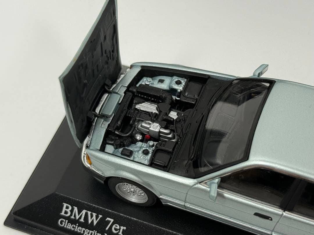 1/43 BMW 7シリーズ 7er 1986 グリーンメタリック