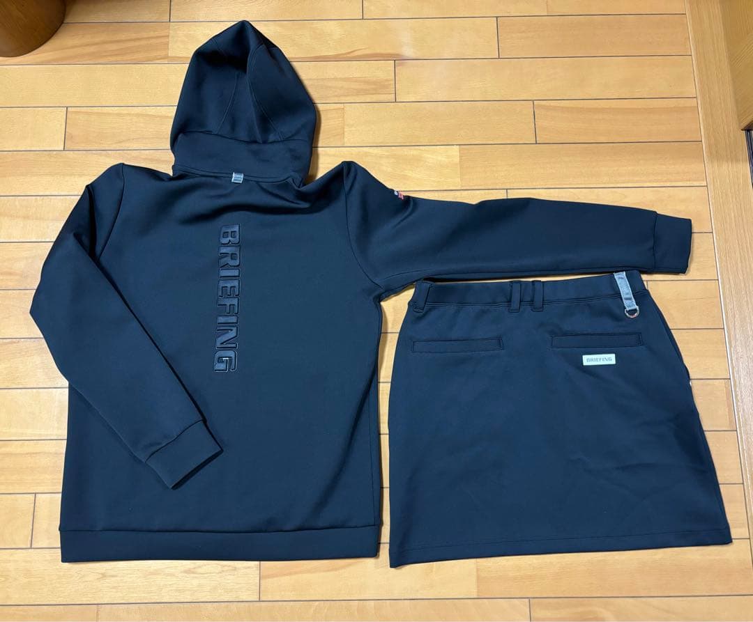 ブリーフィング　レディース　セットアップ　パーカー　スカート
