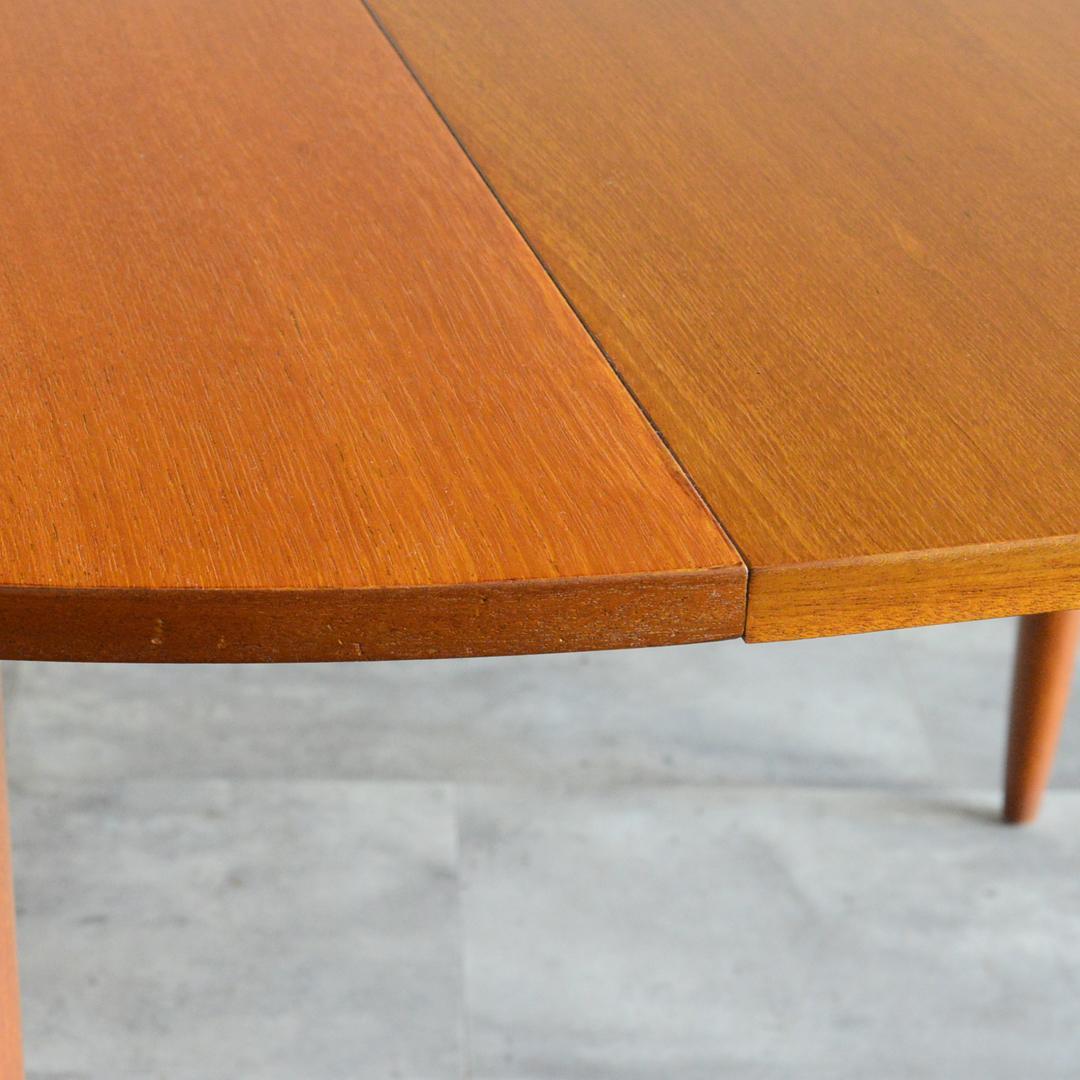 イギリスヴィンテージ エクステンション ラウンド ダイニングテーブル 拡張式円形