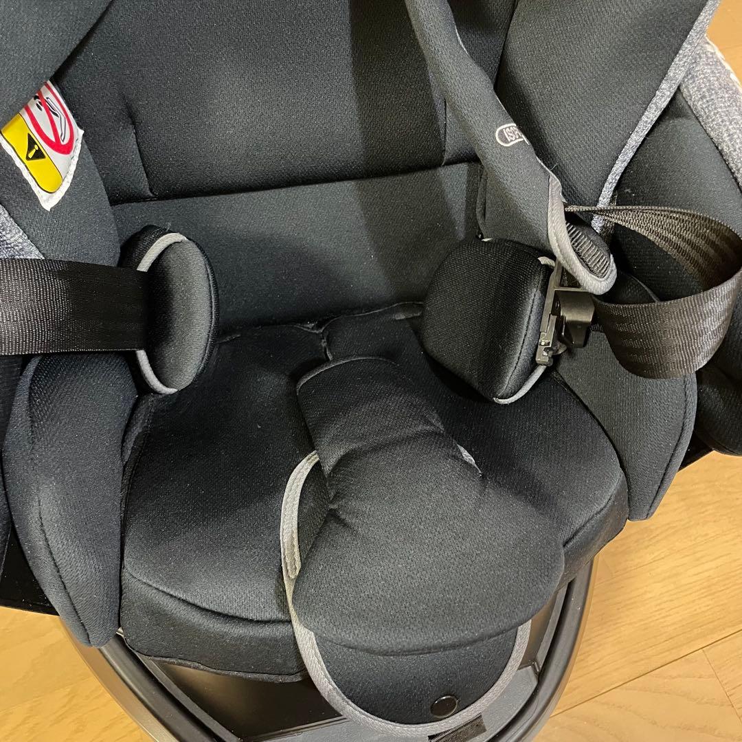 美品✨　Aprica チャイルドシート フラディアグロウISOFIX AC 黒