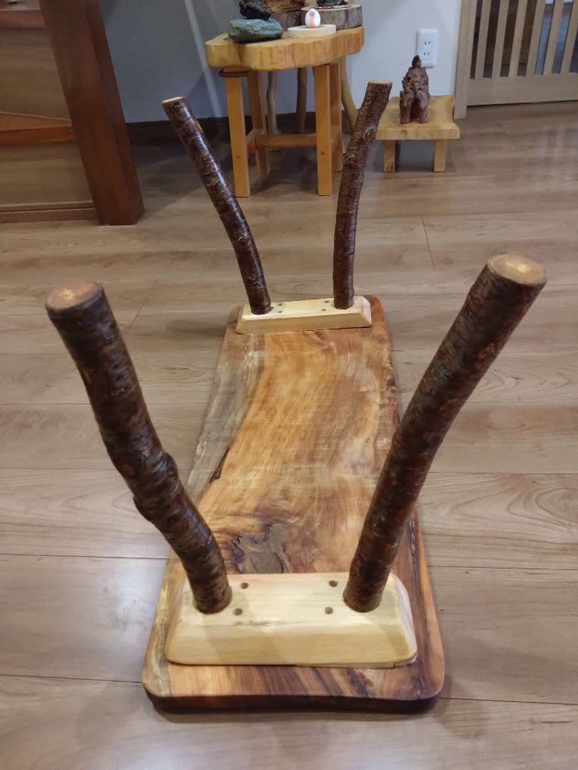 栃（とち）のベンチ80 ローテーブルにも❕栃の杢目が