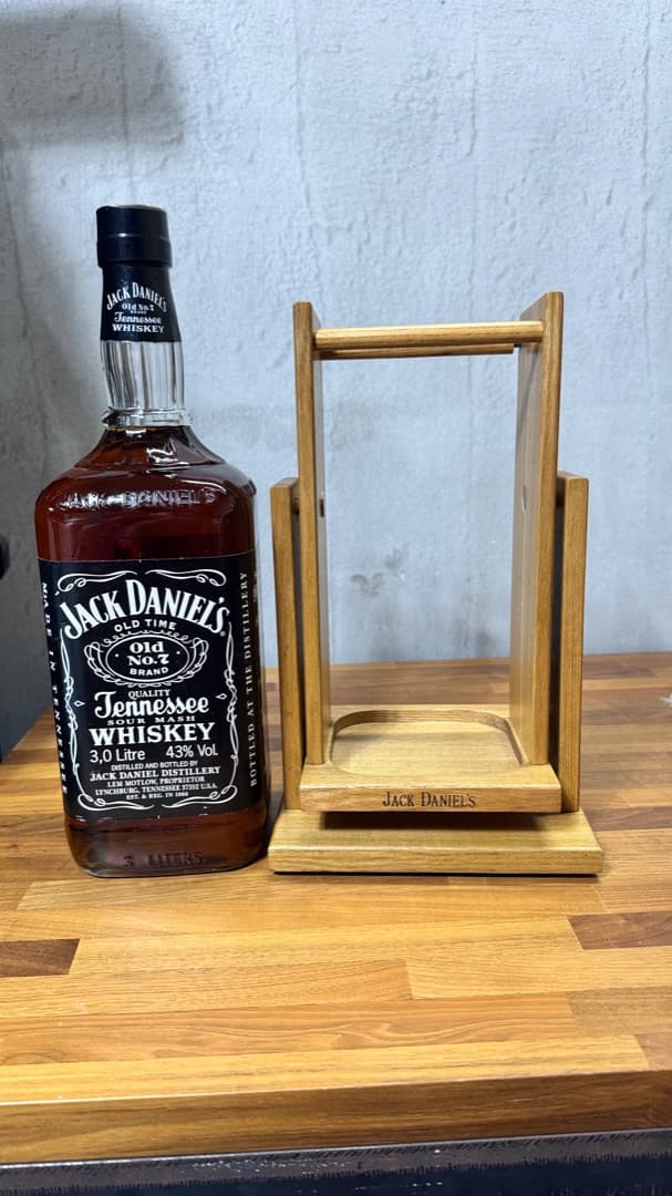 ジャックダニエル ウイスキー 3.0L 43% 旧型ボトル 非売品木製ブランコ付