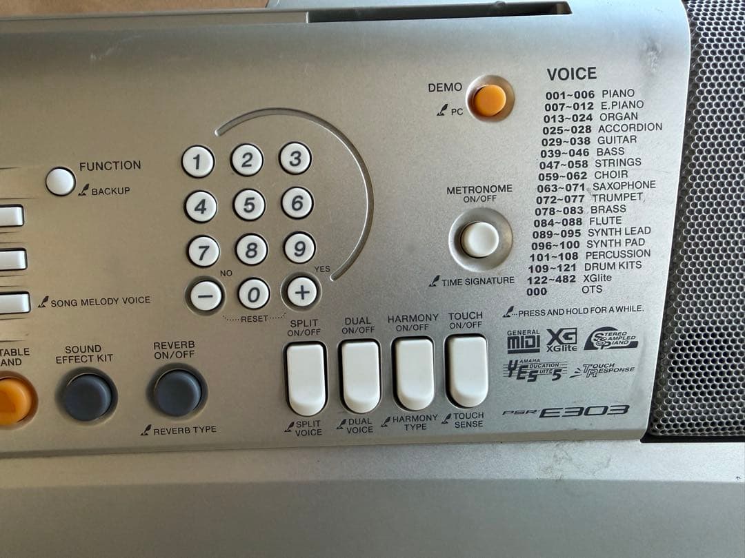 Yamaha psr-e303 電子キーボード