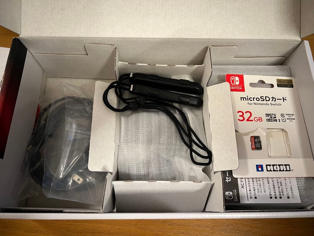 Nintendo Switch ネオンブルーネオンレッド 32GB SDカード付