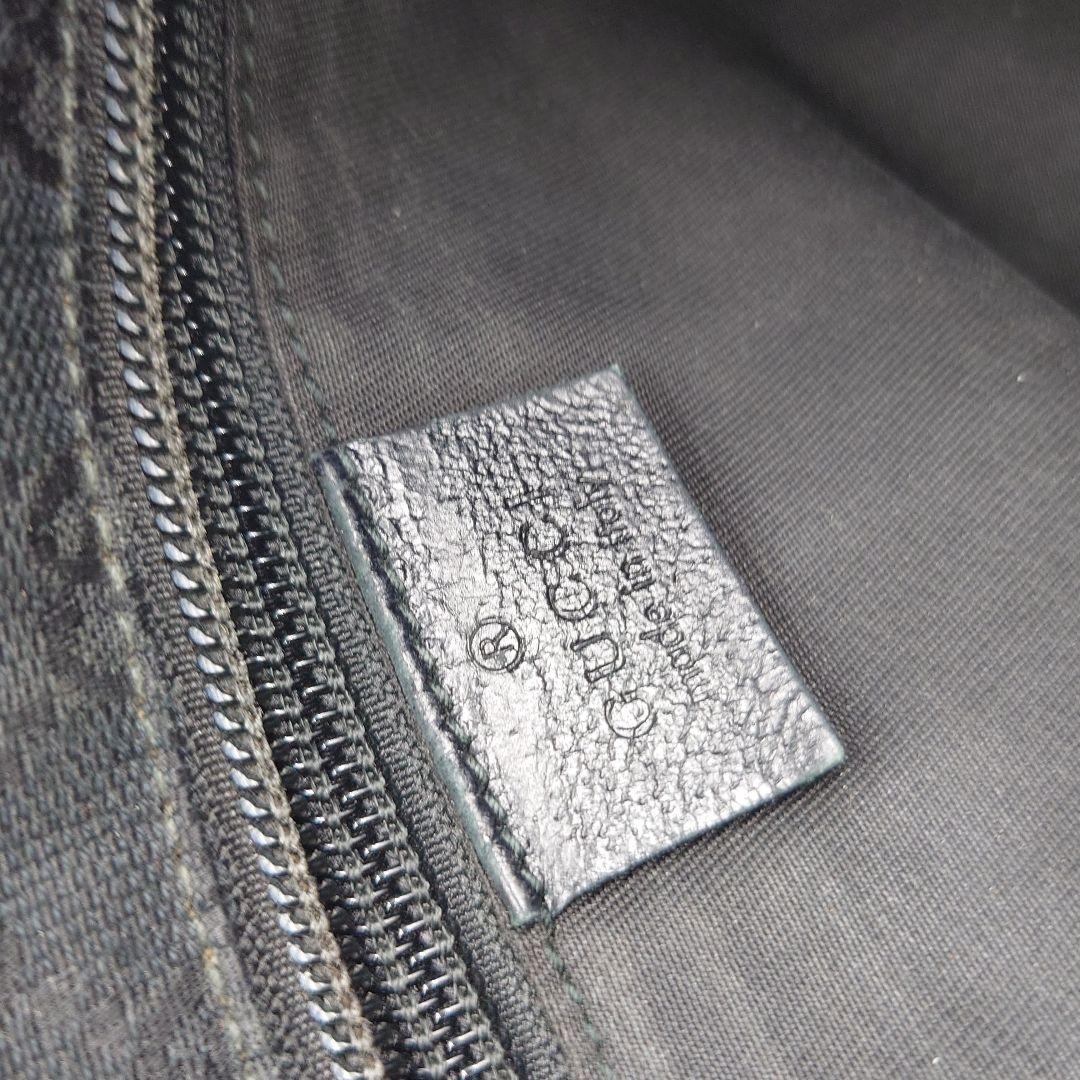 GUCCI ショルダーバッグ 斜め掛け GGキャンバス シェリーライン グッチ