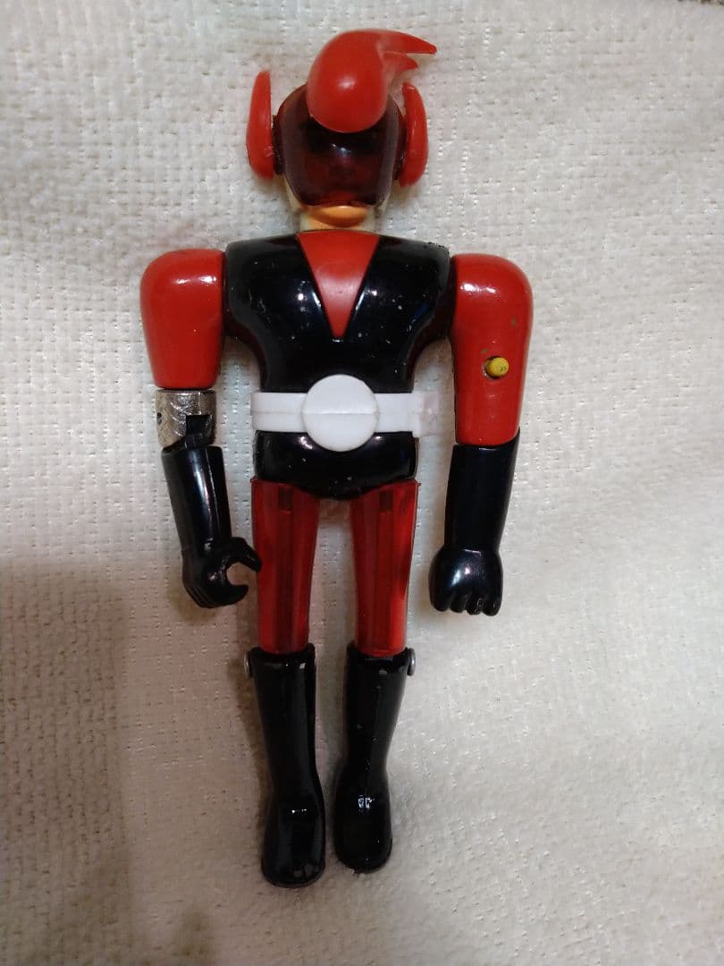 作家さんによるお茶目で可愛らしくとても雰囲気のある猫の陶器 2024