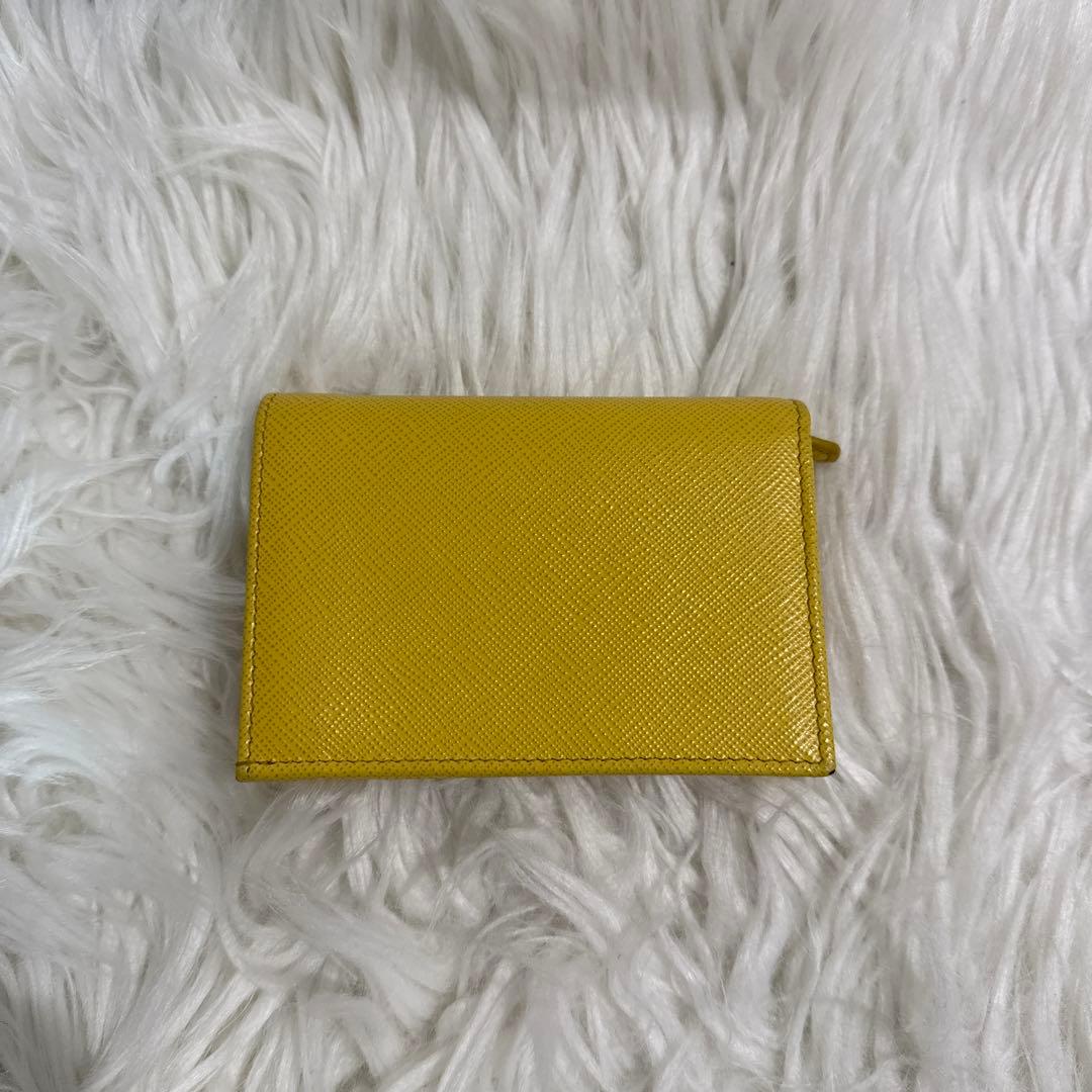 PRADA サフィアーノレザー 二つ折り財布 イエロー - メルカリ