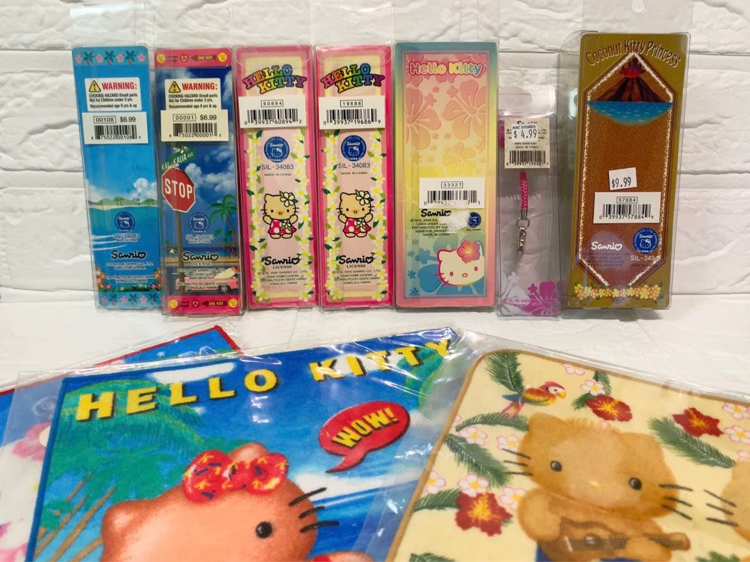 公*o様 希少レア　ご当地　日焼けキティ　ハワイ　海　根付　ミニタオル　☆まとめ