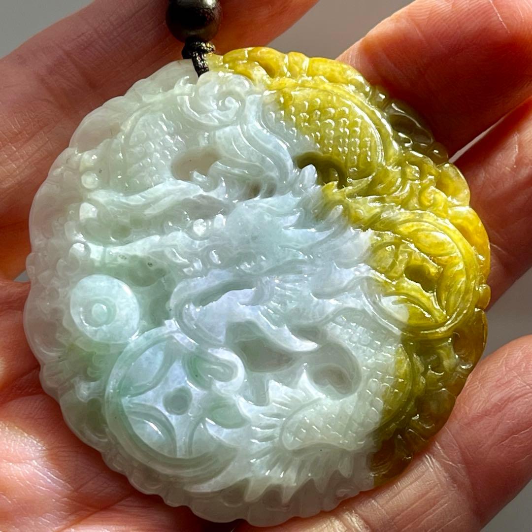 鑑別付 本翡翠 硬玉 A 龍神 招財 彫刻 ペンダント 15.5g 翡翠 一点物