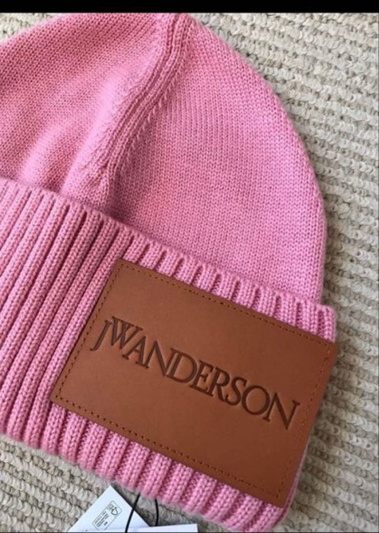新品未使用JW ANDERSON ピンク ニット帽 - メルカリ