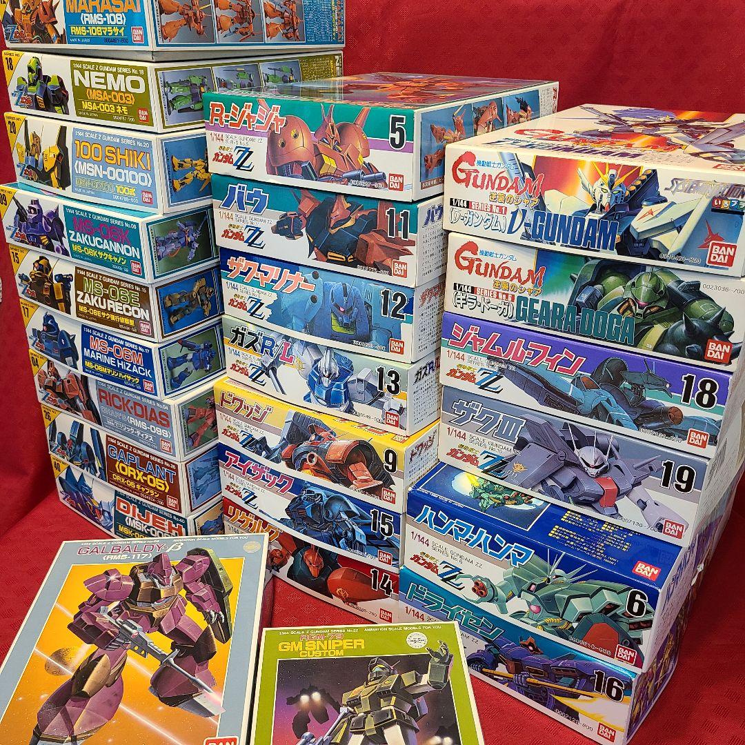 ジャンク扱い】 バンダイ ガンプラ 旧キット 24個 まとめ売り A‬