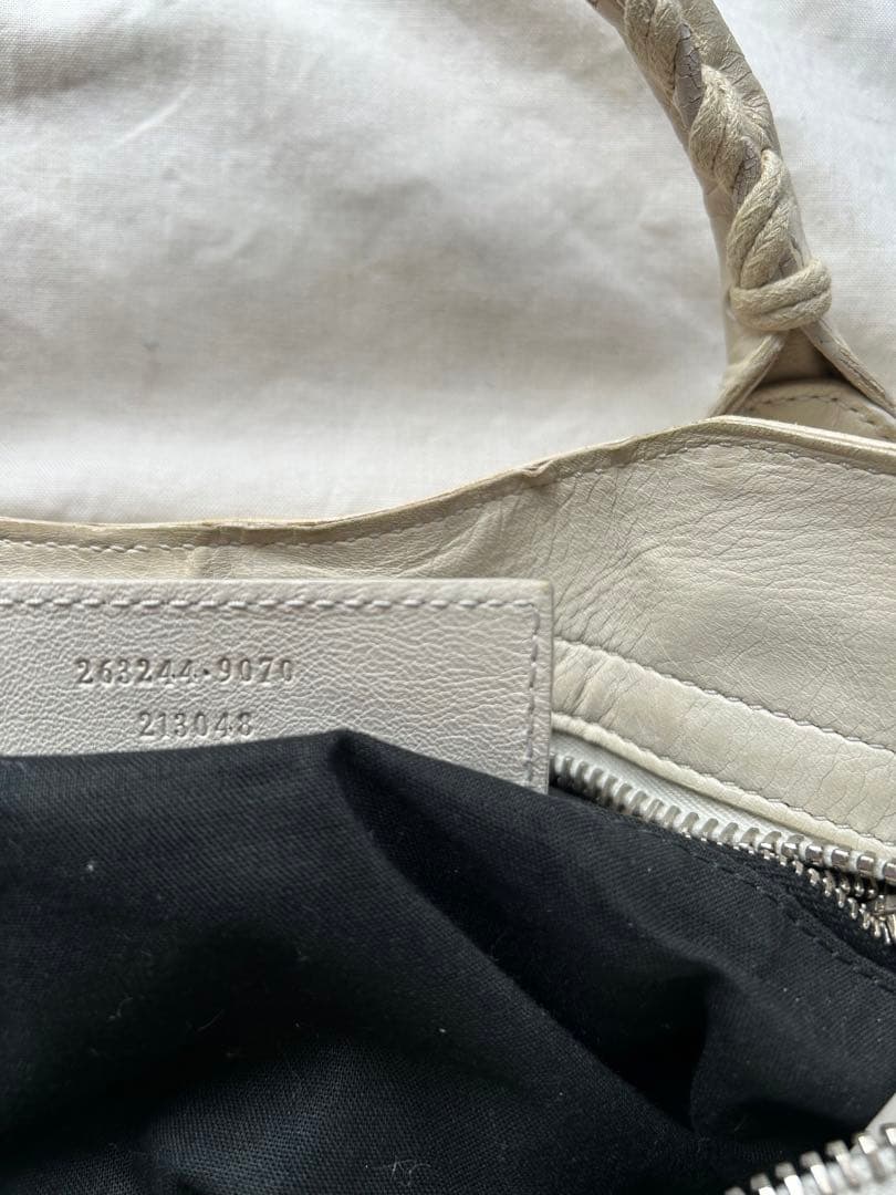 BALENCIAGAバレンシアガホワイトショルダーバッグ