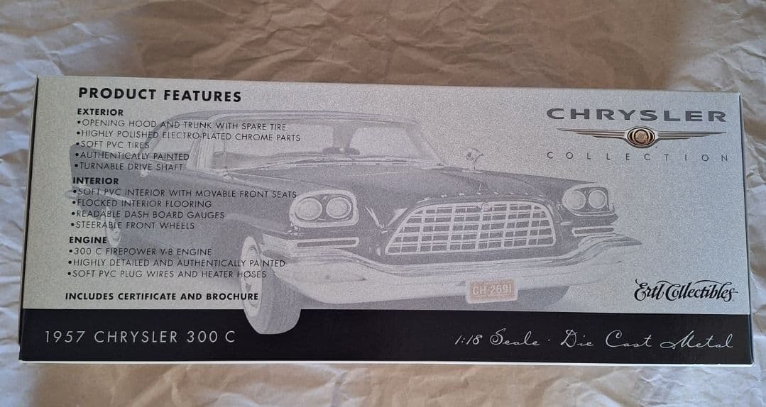 ミニカー ERTL Collectibles 1/18 1957 Chrysler300C