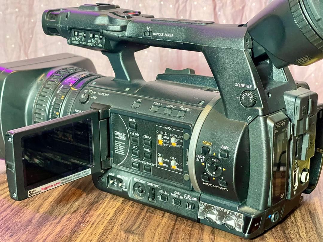 訳ありPanasonic AG-AC160 業務用カメラ バッテリーACアダブタ