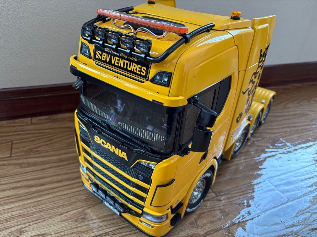 タミヤ　1/14RC スカニア 770 S 8x4/4 フルオペ