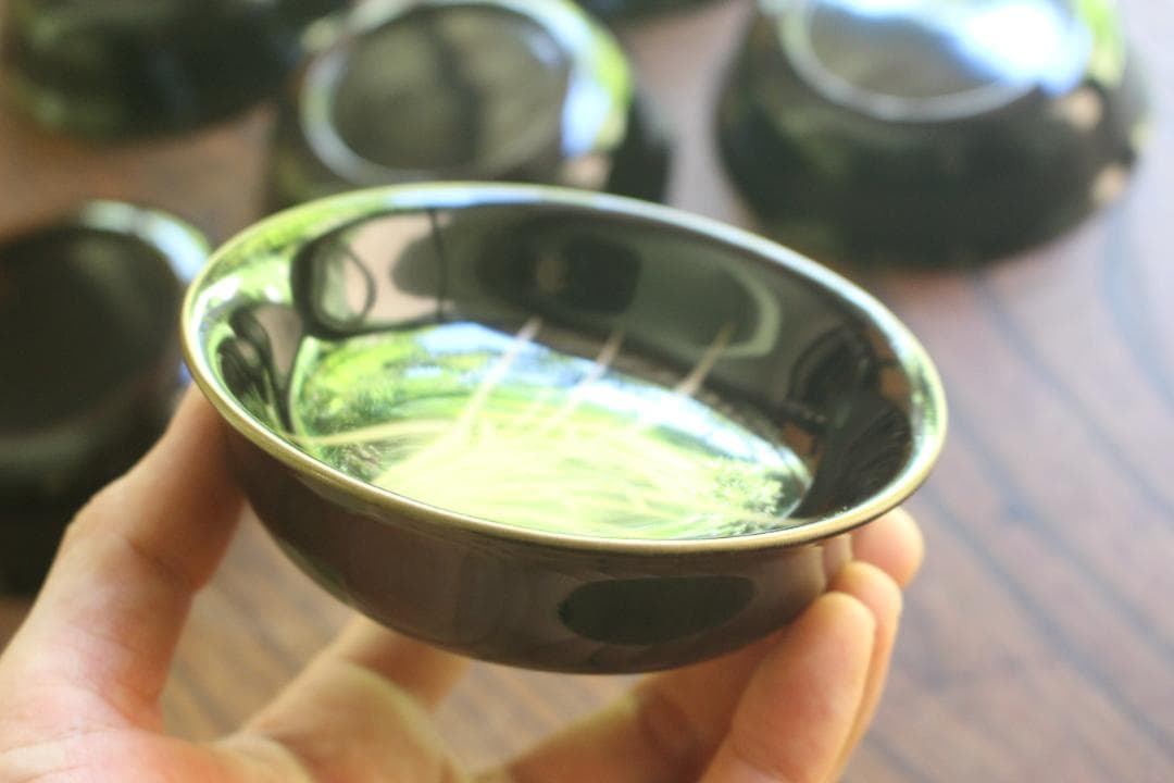 ばら売り可！時代金縁黒漆に優美な草花蒔絵の映える小皿6