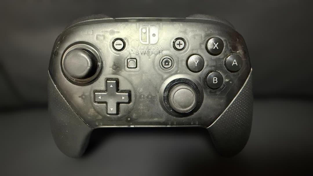 ニンテンドースイッチ1本体　スマブラ、プロコン付