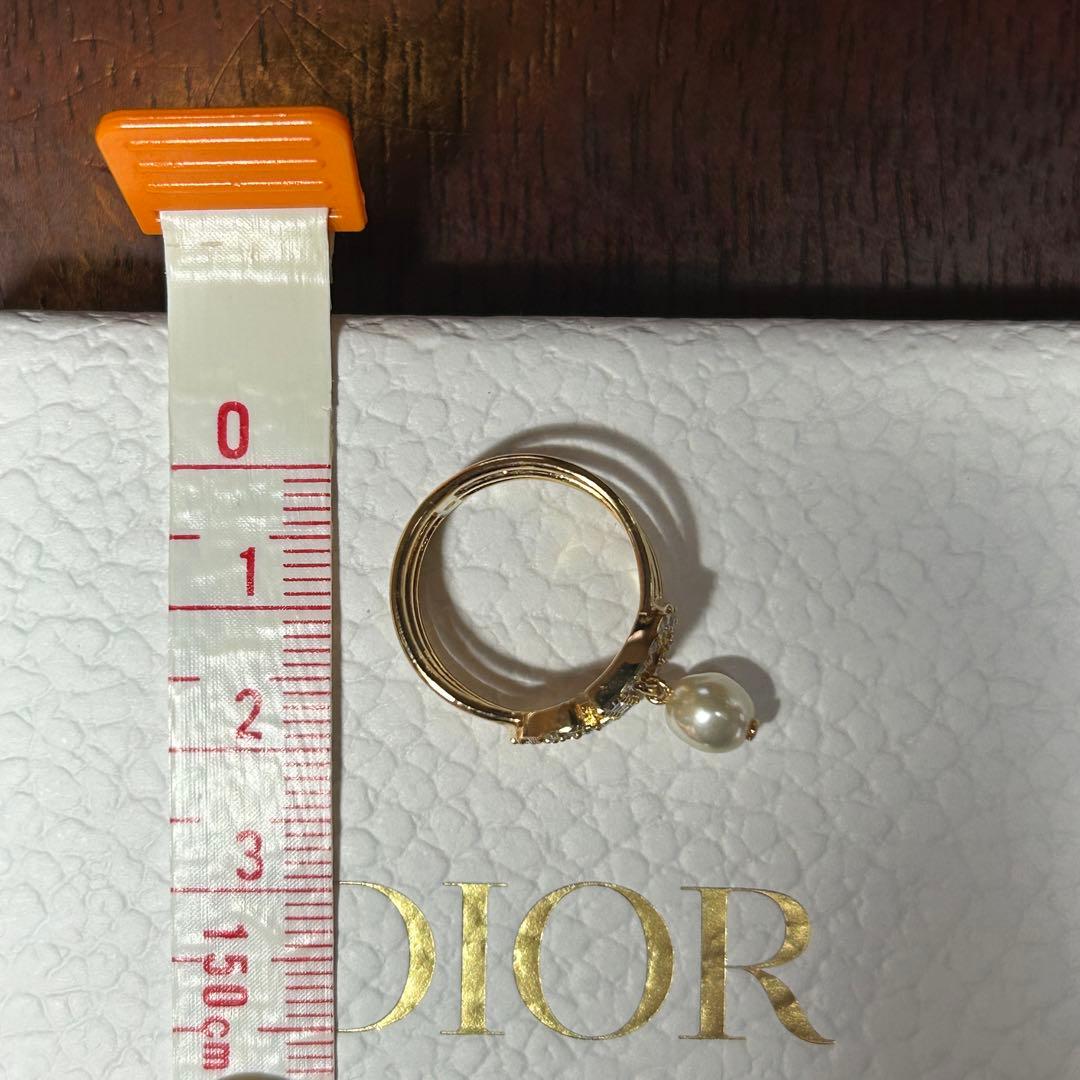 Dior（ディオール）ゴールドパール付きリング