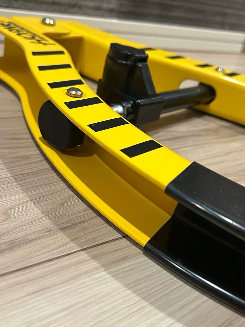 HORNET タイヤロック 鍵付き 防犯ステッカー付き