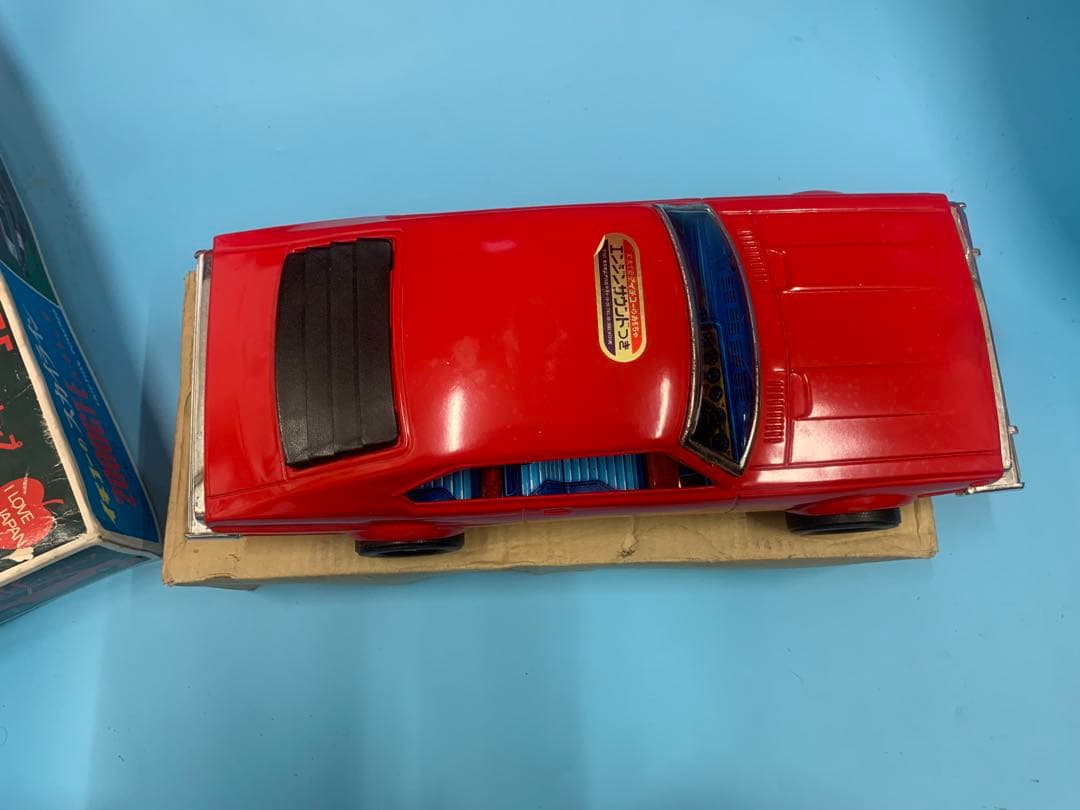 スカイライン 2000GT-E 赤 フリクション式