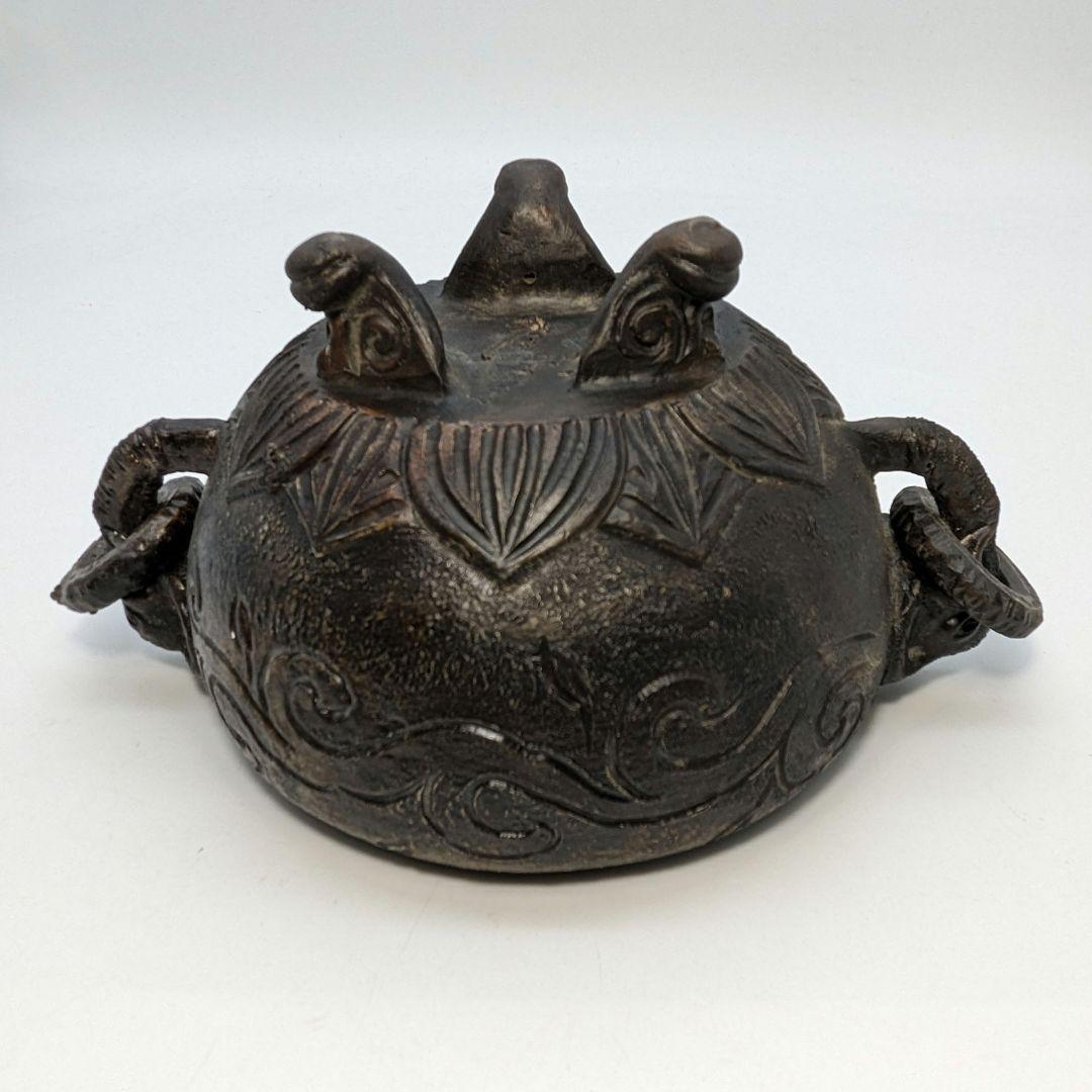 菊彫象耳三足香炉 備前焼？ 合箱 置物 インテリア 細工物 工芸品 香道具 在銘