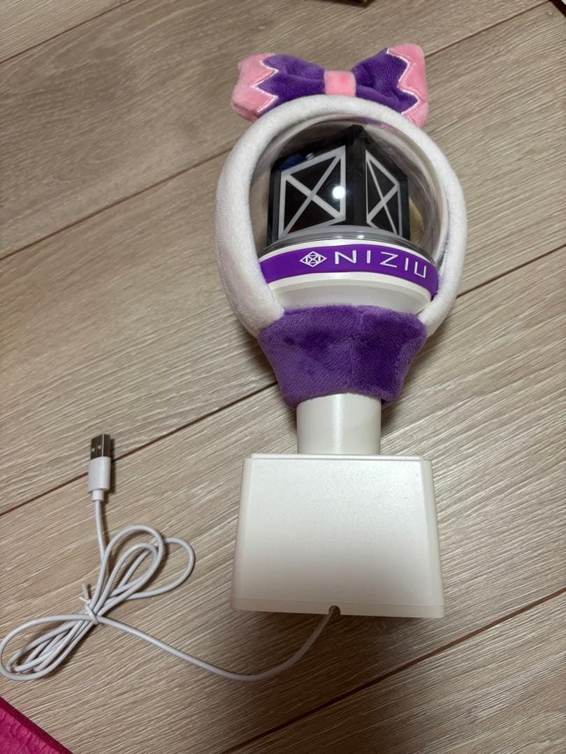 英国アンティーク木製ワインテーブル/サイドテーブル/丸机/飾り棚(90