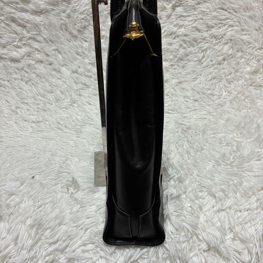 ヴィヴィアンウエストウッド　ビジネスバッグ　金オーブ　ブラック　レザー