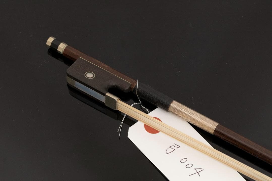 弦楽器用の弓 004