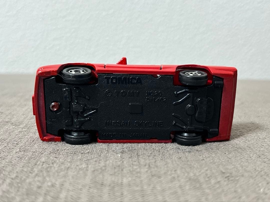 トミカ 日本製 赤箱 20 ニッサン スカイライン GTS 一般輸出仕様