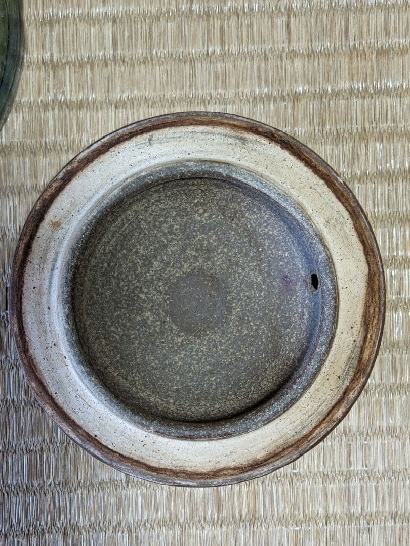 ♢民藝 琉球焼 緑釉流し掛け 箆彫り 草花文 水注 ポット