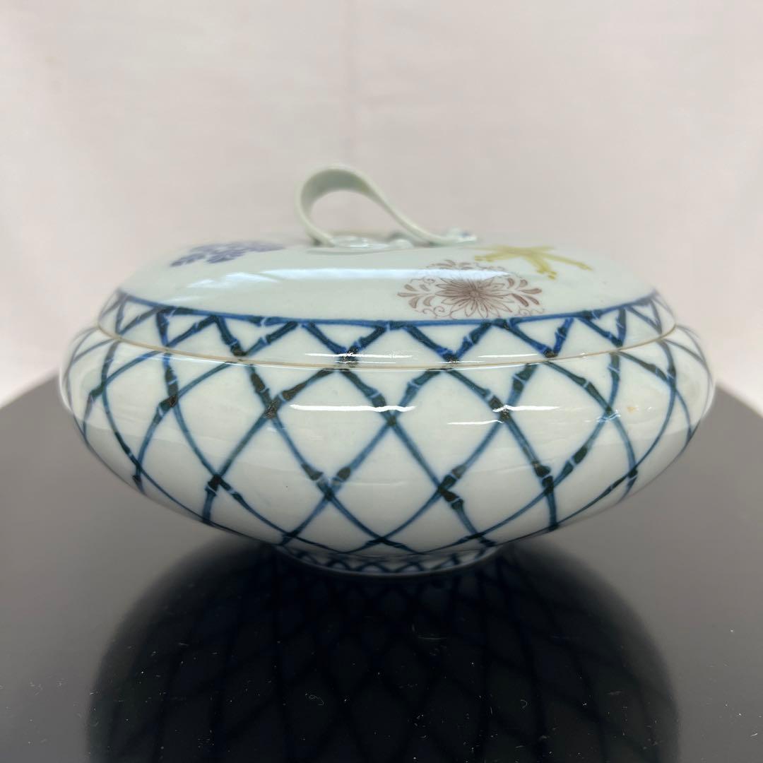 九谷焼　松竹梅・雪の結晶模様の蓋物　蓋付菓子器　菓子鉢