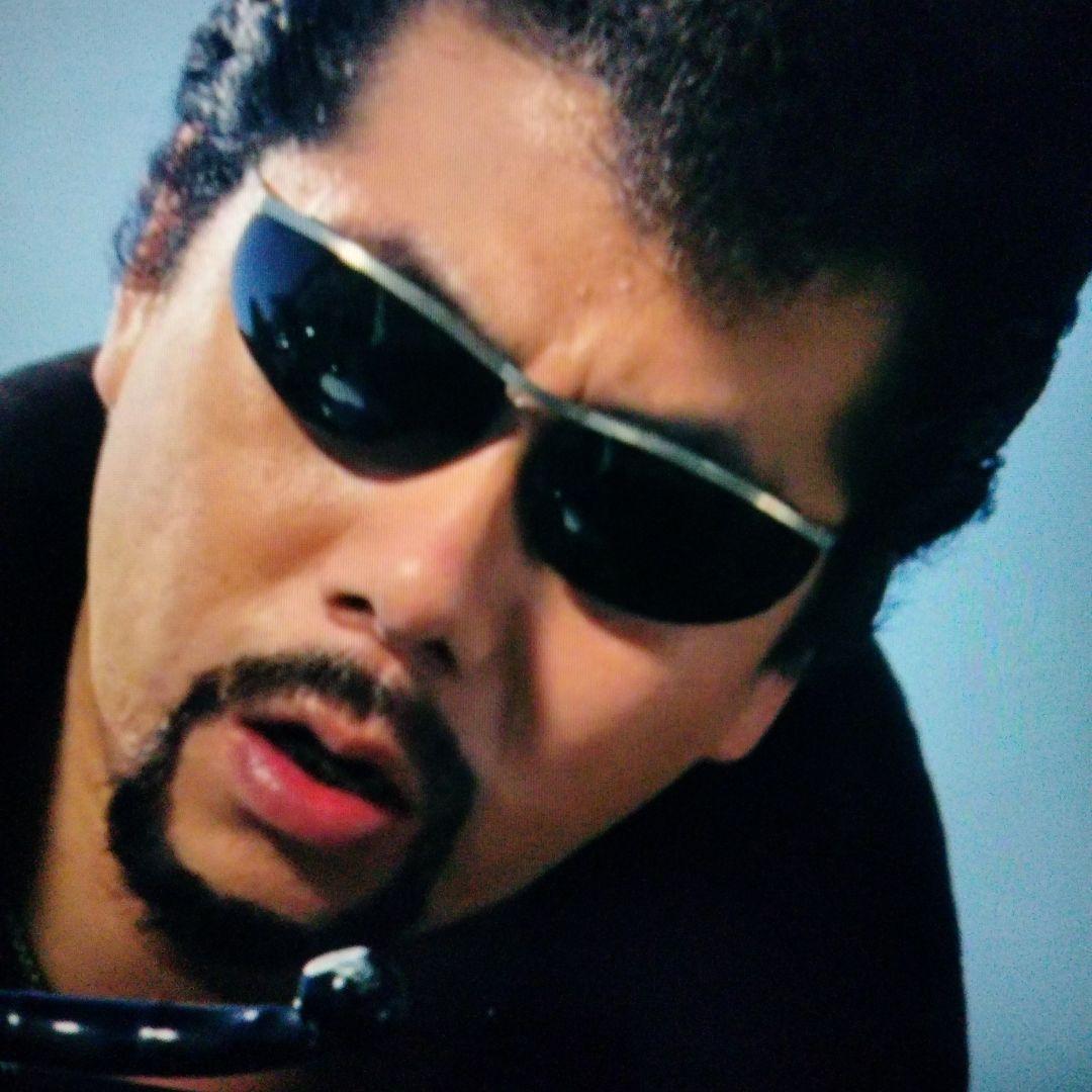 横浜銀蝿 翔・TAKU キャッツアイ サングラス - メルカリ