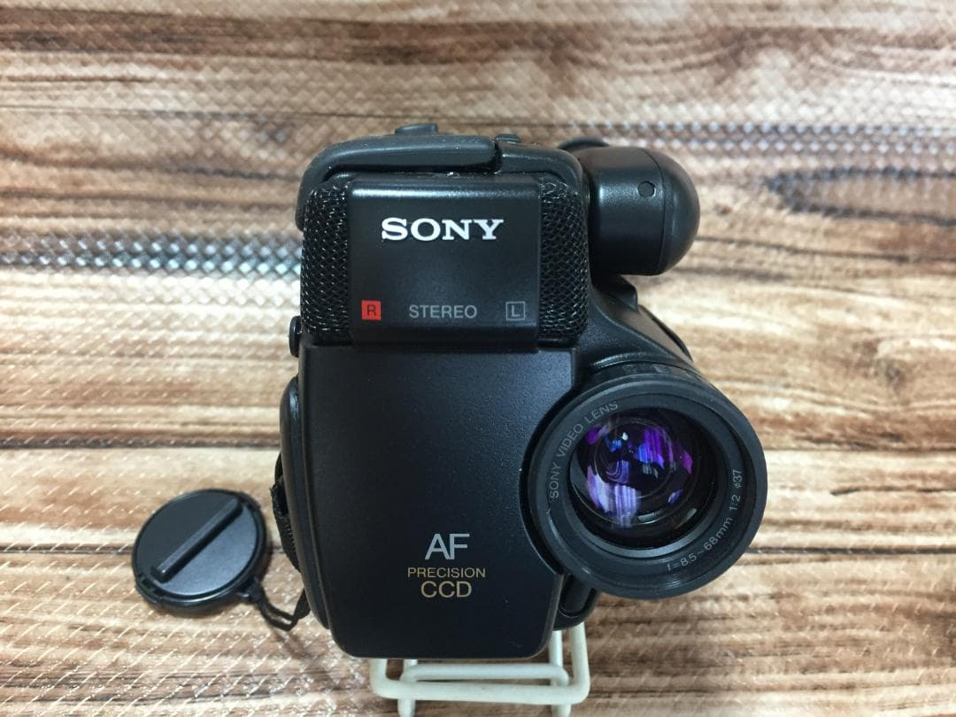 録画再生ダビングOK SONY CCD-TR75 付属品あり 8mmビデオカメラソニー