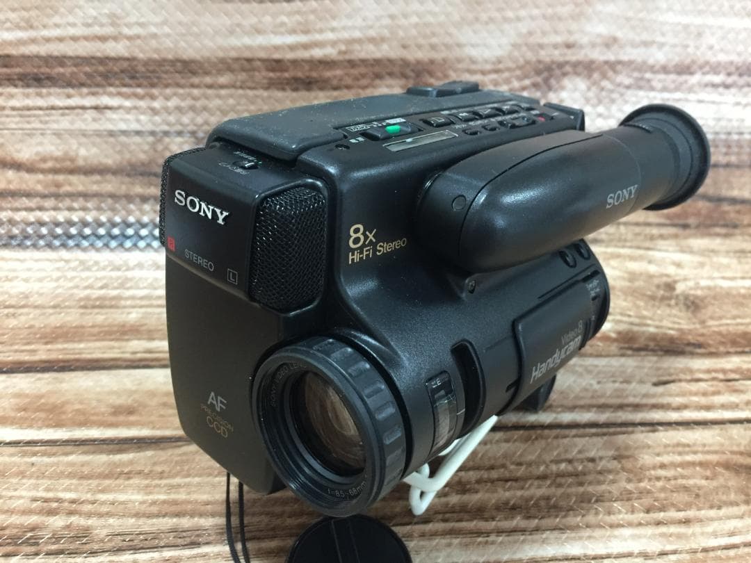 録画再生ダビングOK SONY CCD-TR75 付属品あり 8mmビデオカメラソニー