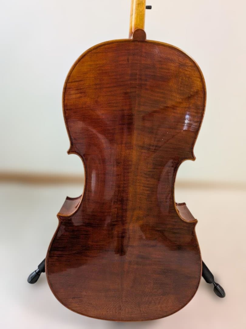kaekae専用】チェロ 4/4 2000年制 Walter S. Chen チェロ 4/4 (Label