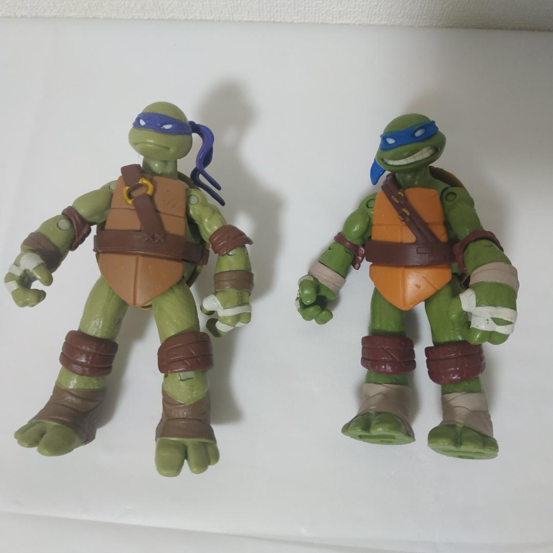 ミュータントタートルズ　フィギュアセット