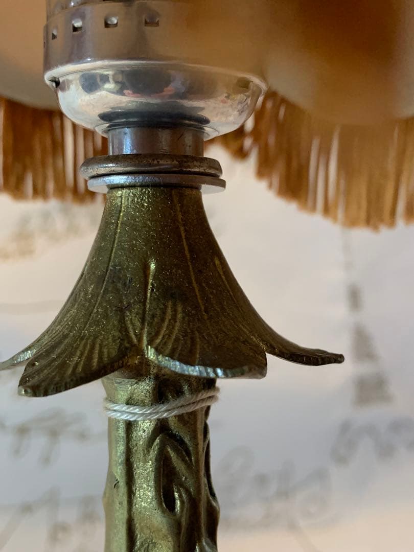 フランス製 アンティークのセーブル焼の電気スタンド！シェードも綺麗