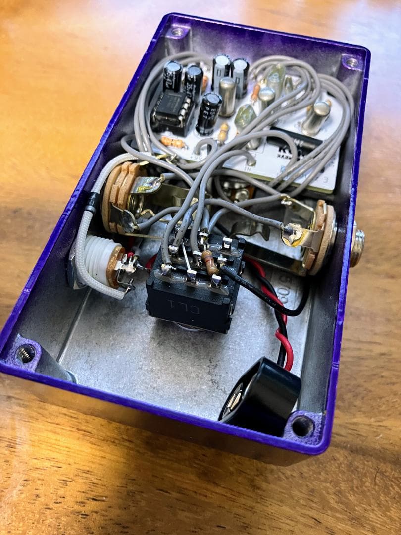 バズアラウンド系 ファズ（AC125 ゲルマニウムトランジスタ／ハンドメイド）