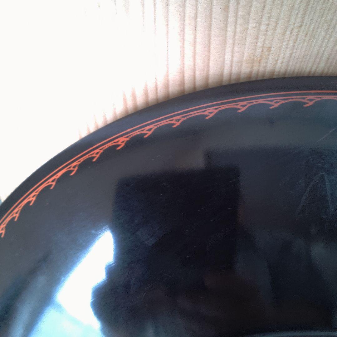 漆塗り 膳 伝統的なデザイン 小傷 すり傷 おおいです 雪斎？