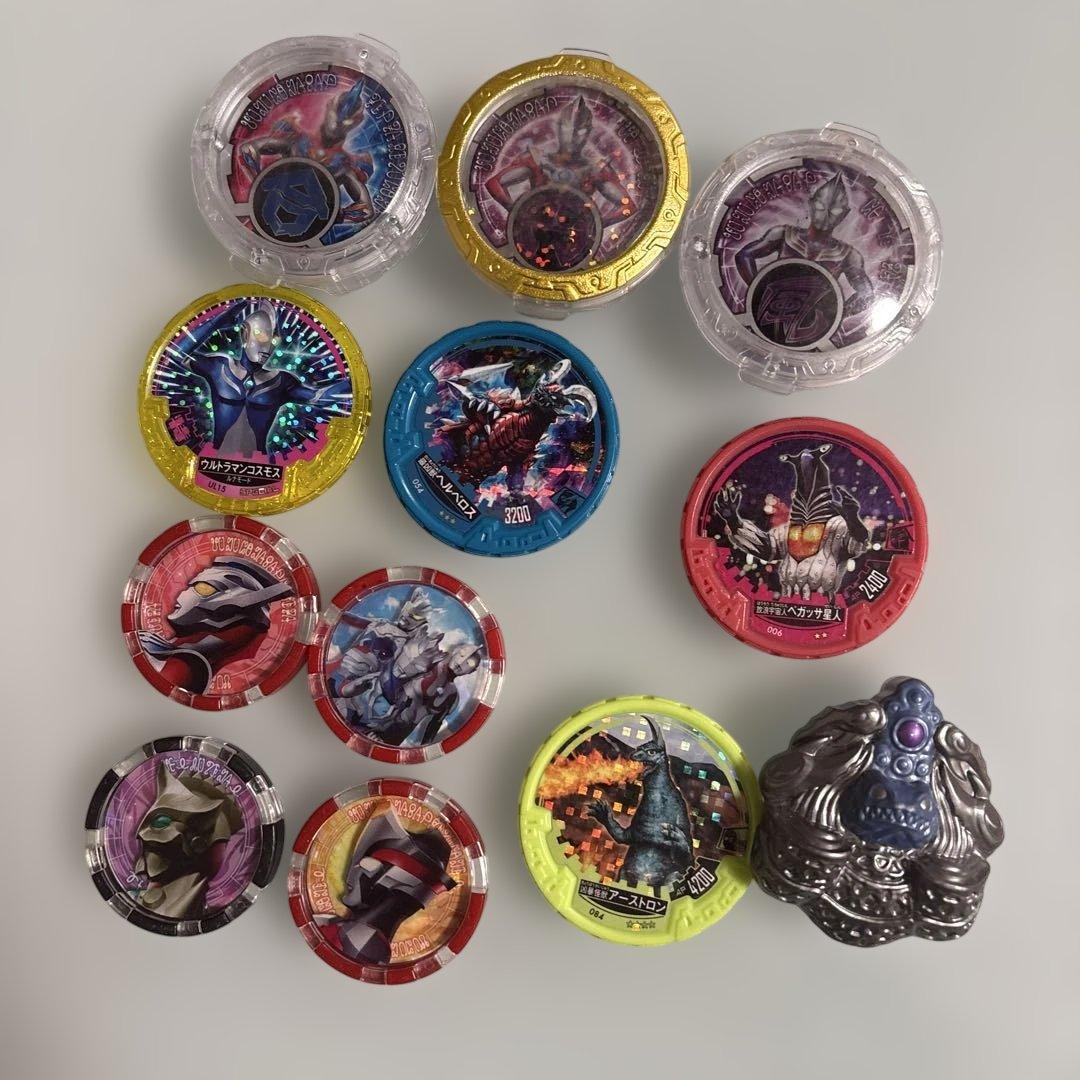 ウルトラマン フュージョンファイト カード まとめ売り　67枚　DXオーブリング