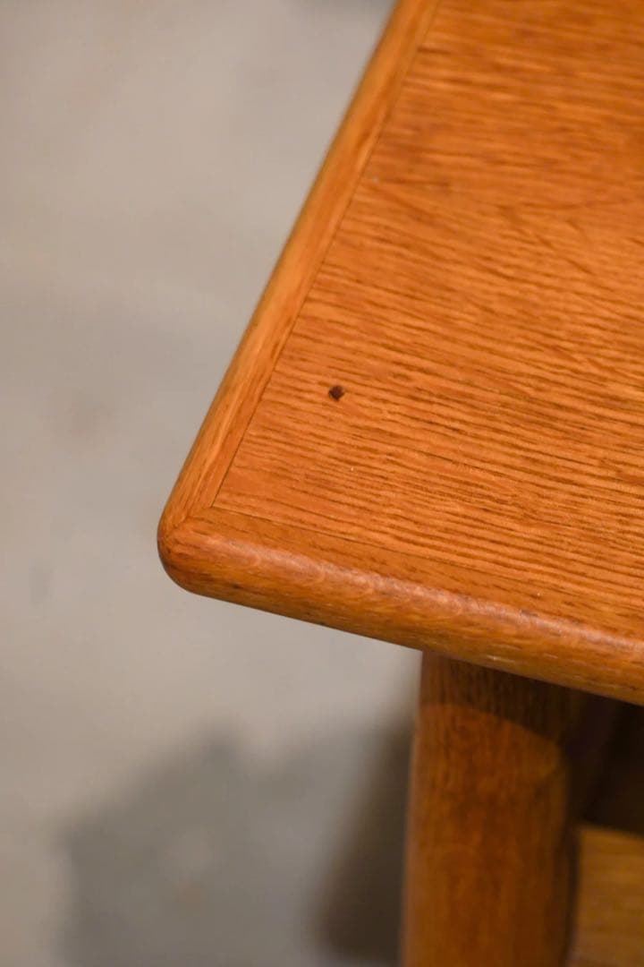 モブラー社製 北欧ヴィンテージ オークサイドテーブル アイヴァン・A