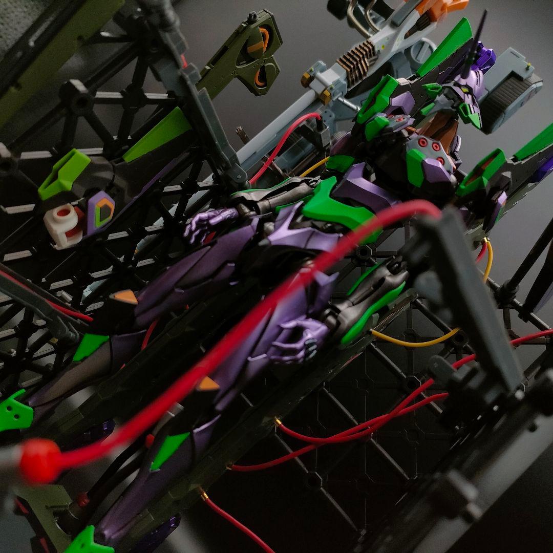 エヴァンゲリオン　初号機　専用拘束兼移動式射出台＋武器格納庫　RG 【全塗装】