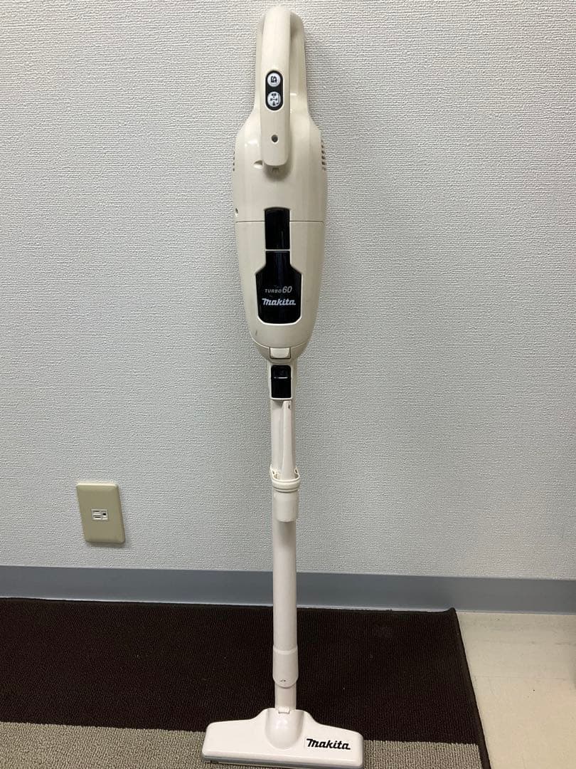 makita マキタ コードレス掃除機(充電式クリーナー) CL113FD マキタ